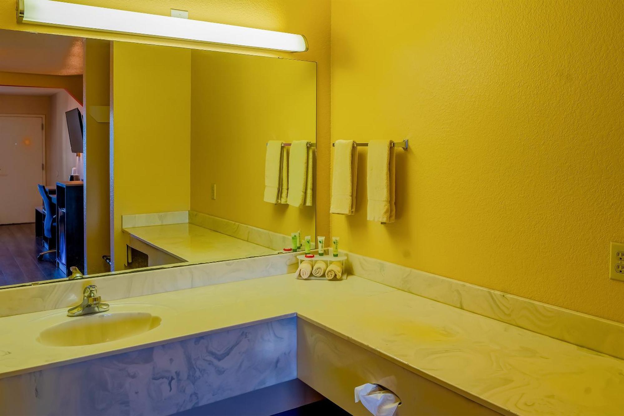 Oyo Hotel Yoakum West Luaran gambar